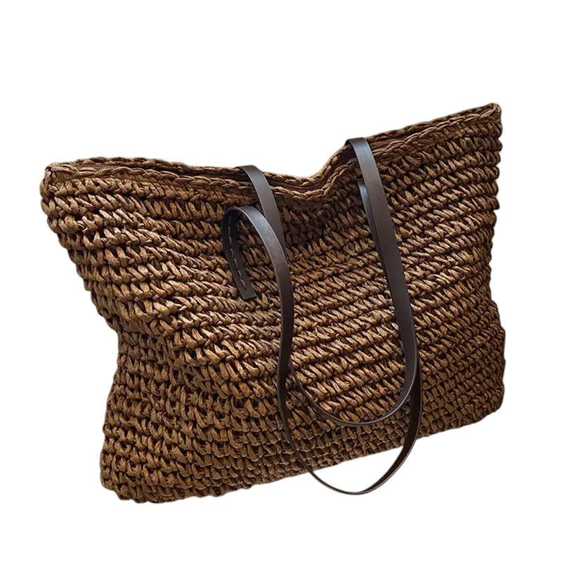 Sac bandoulière en paille tissée Aurellia avec des sangles durables pour un usage quotidien