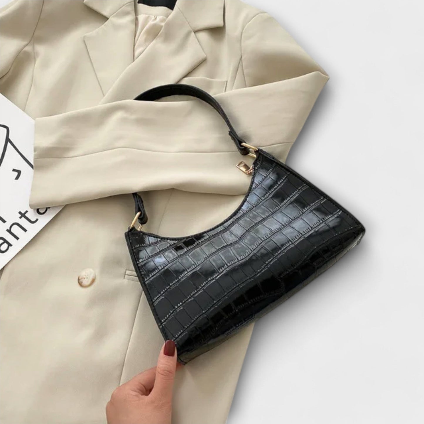 Aurellia. - Sac en cuir verni spacieux et élégant pour un usage quotidien