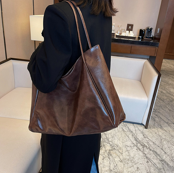 Sac fourre-tout en cuir vegan inspiré vintage Aurellia Blair pour l'école ou le travail, adapté pour ordinateur portable et essentiels