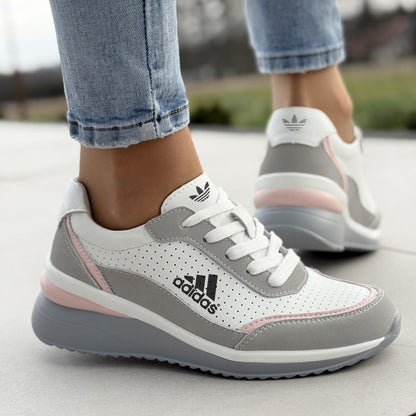 Belles sneakers pour femmes en cuir naturel