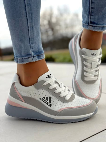 Belles sneakers pour femmes en cuir naturel
